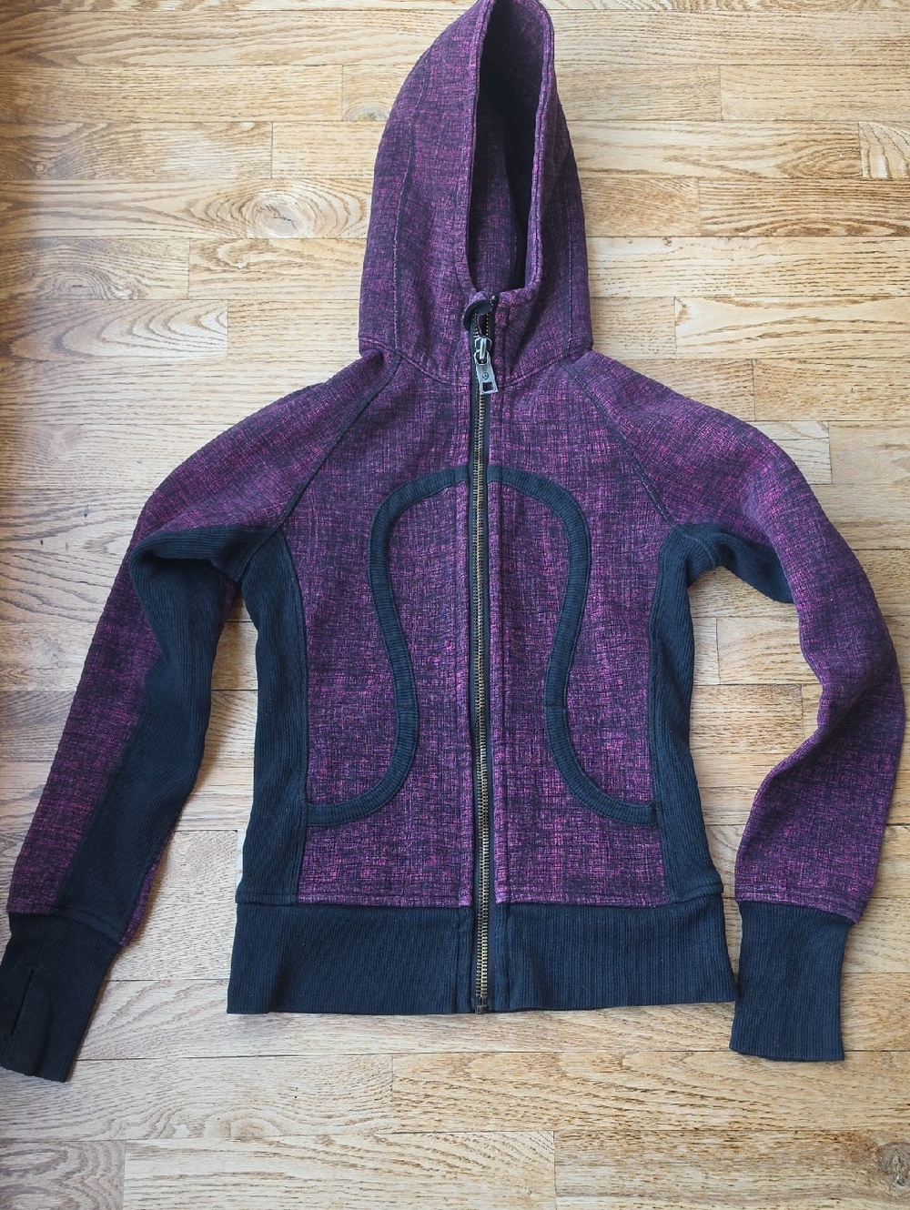 (2) Lululemon Lulu Women’s Hoodie Zip Up Pink/Black Scuba Thick Classic Quality